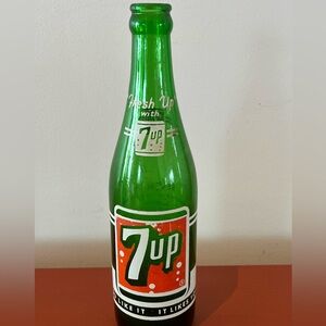 Vintage 7Up 1958 12oz Duraglas Green 12-1770 Soda Bottle Parkersburg, W.Va. like